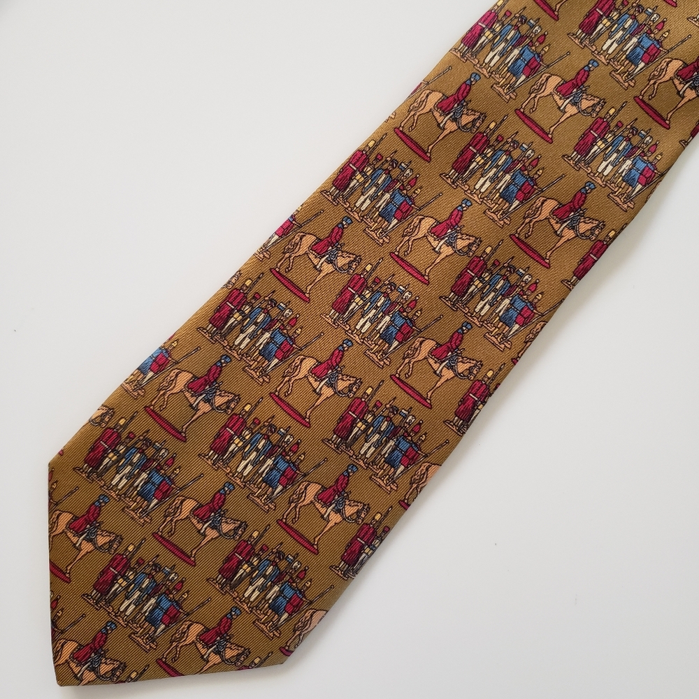 Salvatore Ferragamo necktie guard motif 100% silk